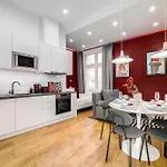 Διαμέρισμα Luxury Downtown Twin Residences