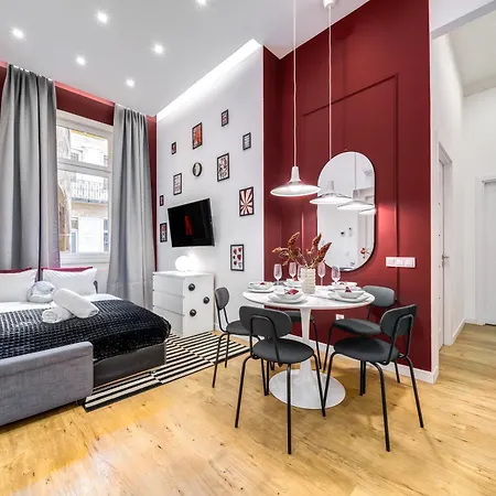 Luxury Downtown Twin Residences *