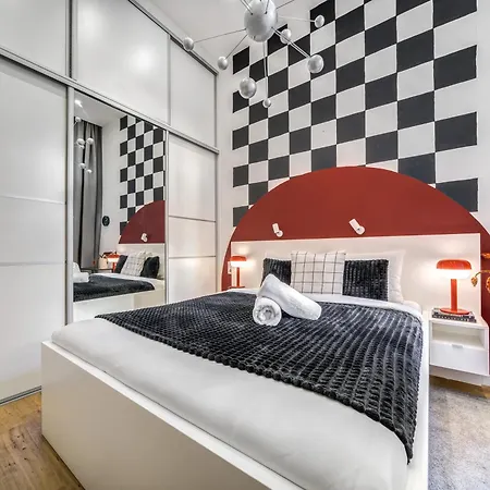 דירה Luxury Downtown Twin Residences