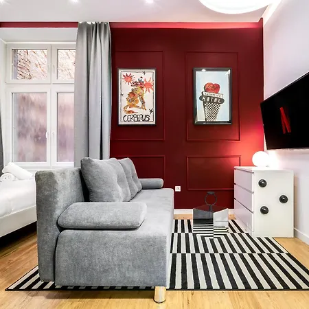 Luxury Downtown Twin Residences * בודפשט