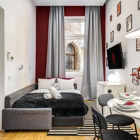 Luxury Downtown Twin Residences *