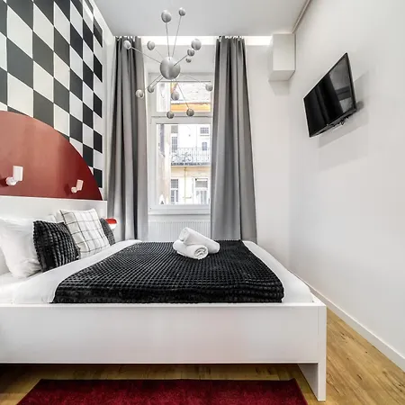 Luxury Downtown Twin Residences *